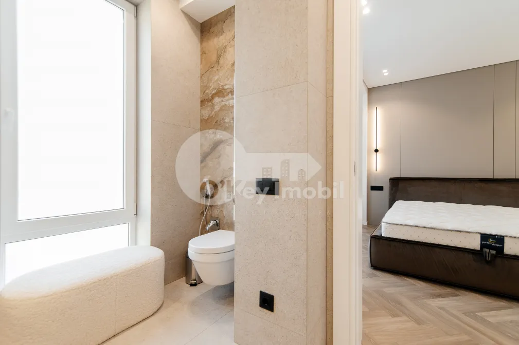 Townhouse, Telecentru, LACULUI