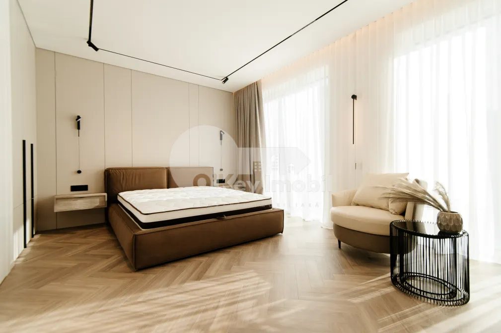 Townhouse, Telecentru, LACULUI