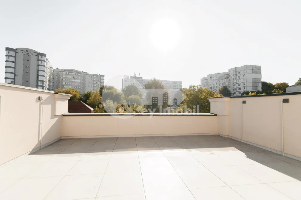 Townhouse, Telecentru, LACULUI