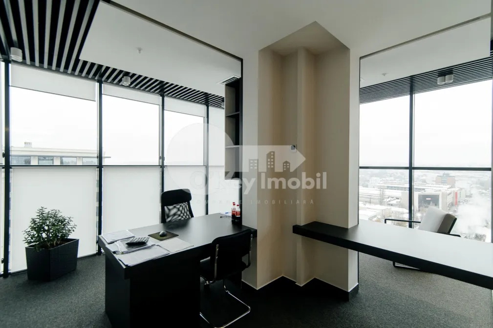 Офис, Центр, МИХАЙ ВИТЯЗУЛ