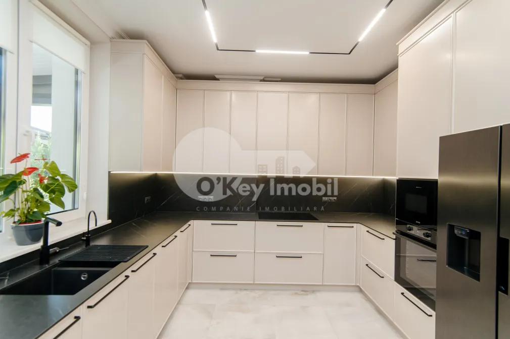 Casă, Botanica, PĂȘUNILOR