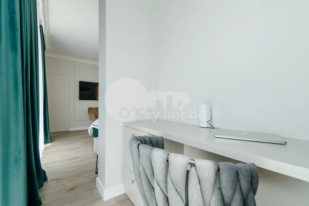 Casă, Botanica, PĂȘUNILOR