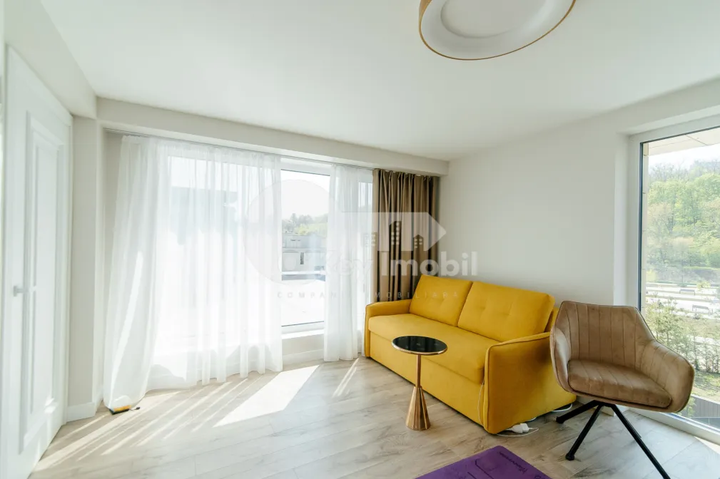 Casă, Botanica, PĂȘUNILOR