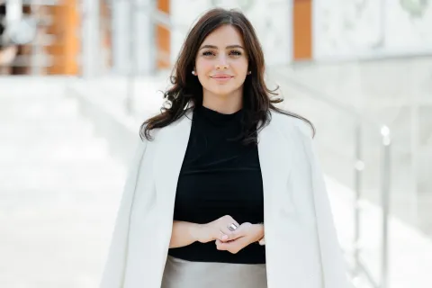 Iulia N.